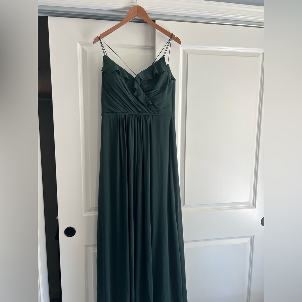 Elegant Green Maxi Dress - Picture 4 of 7